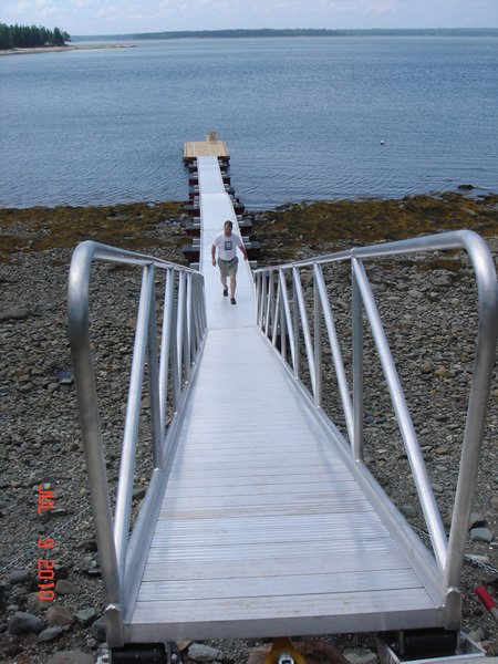 Piano hinge on floating walkway